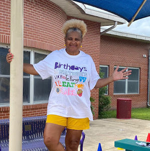 Meet your Posher, Alma